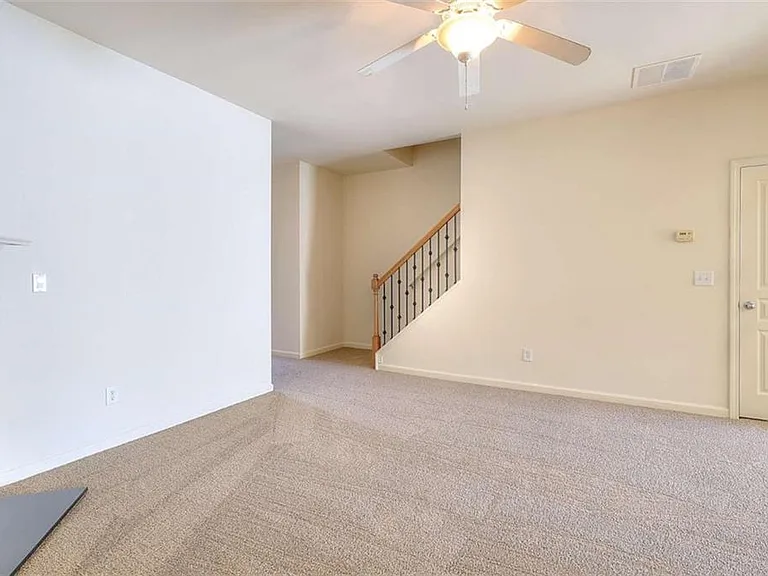 2658 Avanti Way — Photo 9