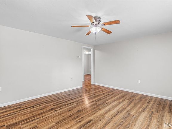 2nd image of 218 N Alexander St