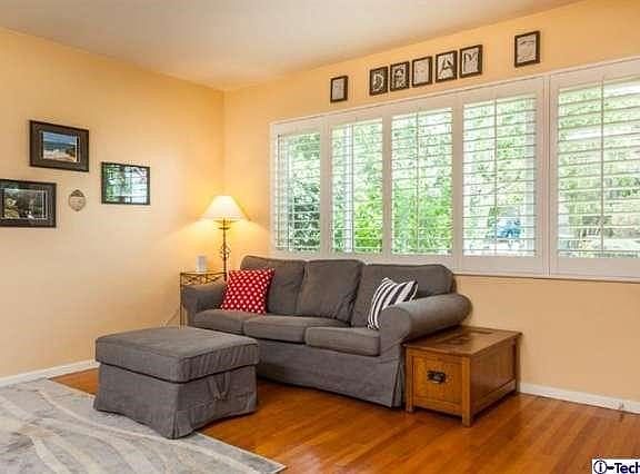 3rd image of 4723 Rockland Pl
