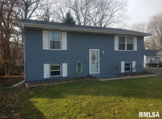 137 Hollywood Cir, Creve Coeur, IL
