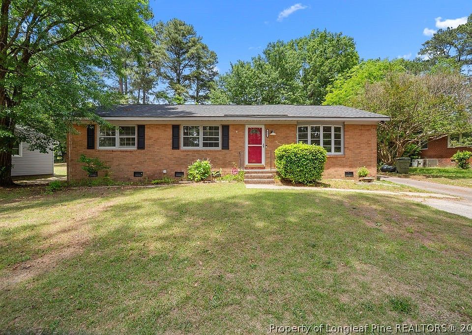 1st image of 621 Ashboro St