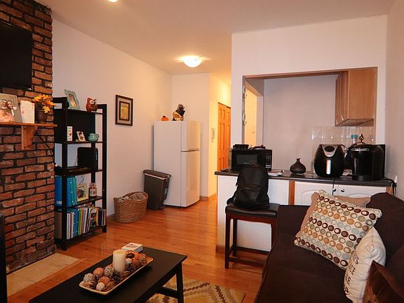 5th image of 229 E 29th St APT 4S
