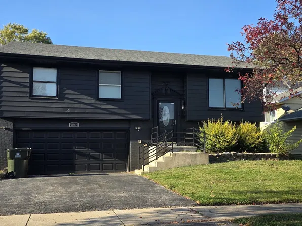 4064 Indian Hill Dr, Country Club Hills, IL 60478