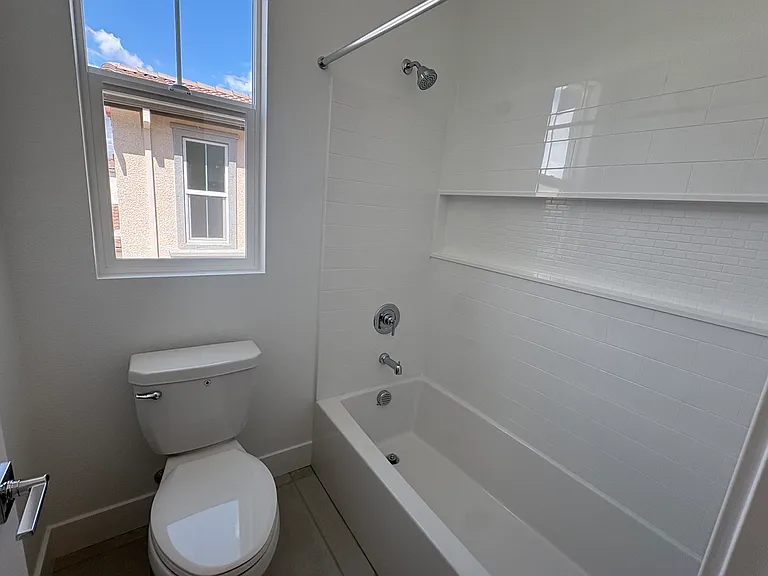 7966 Lamplight Dr — Photo 6