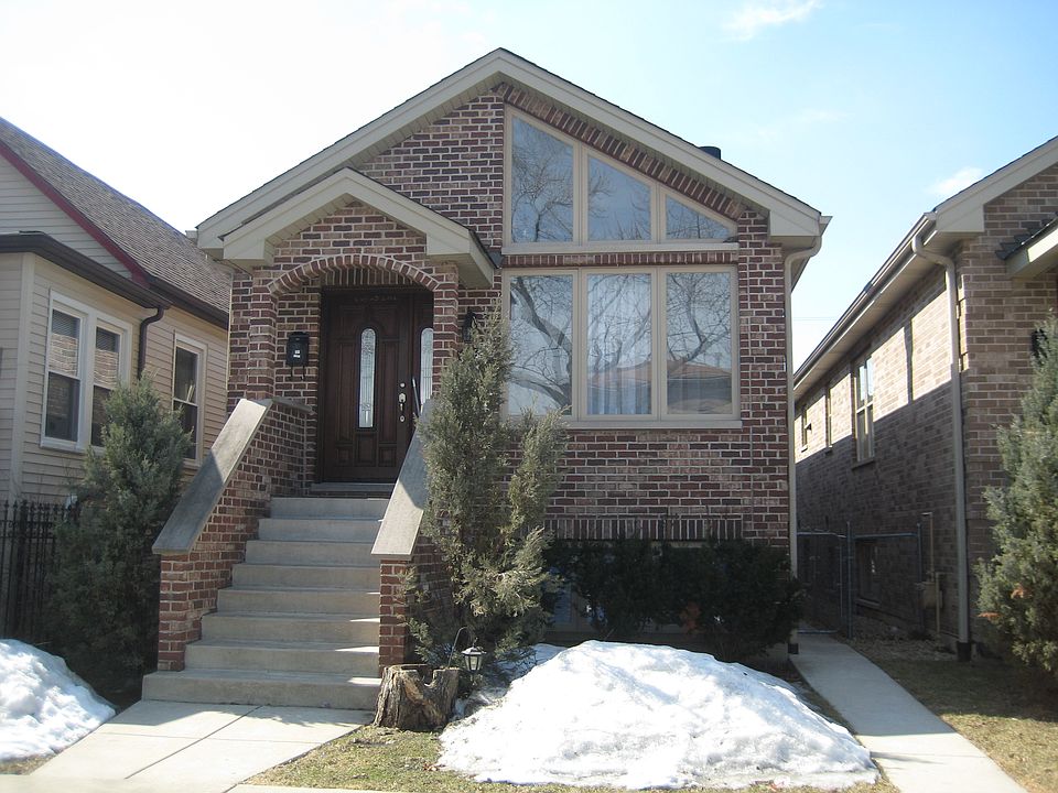 1st image of 3234 N Nagle Ave