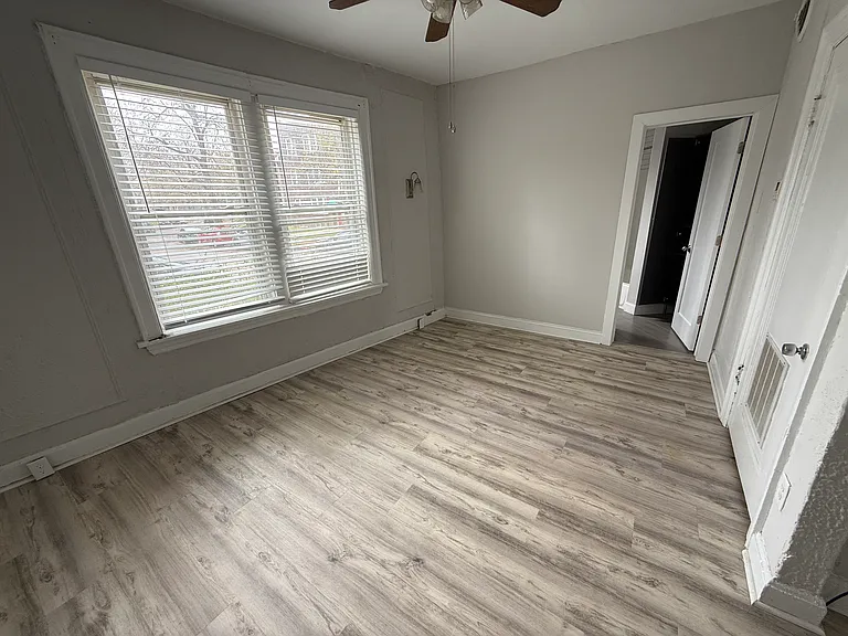 4463 Castleman Ave #1 — Photo 9