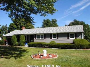 89 Knollwood Rd, Rocky Hill, CT 06067