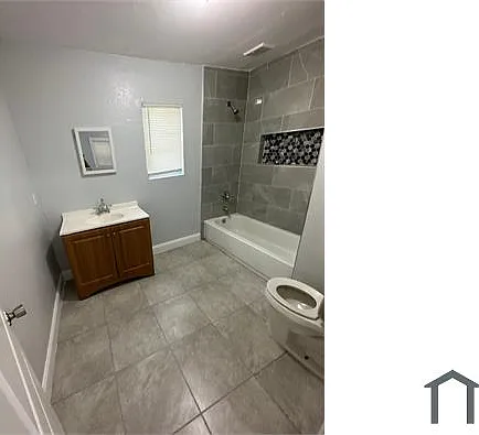 1436 W 25th St — Photo 17