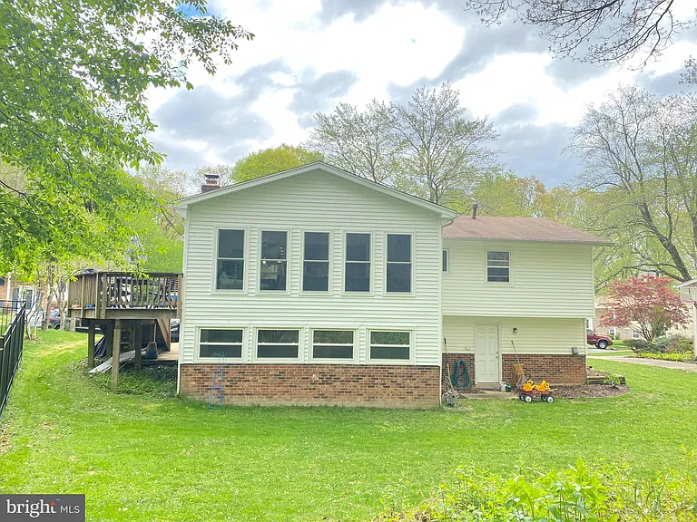 7705 Carrleigh Pkwy — Photo 31