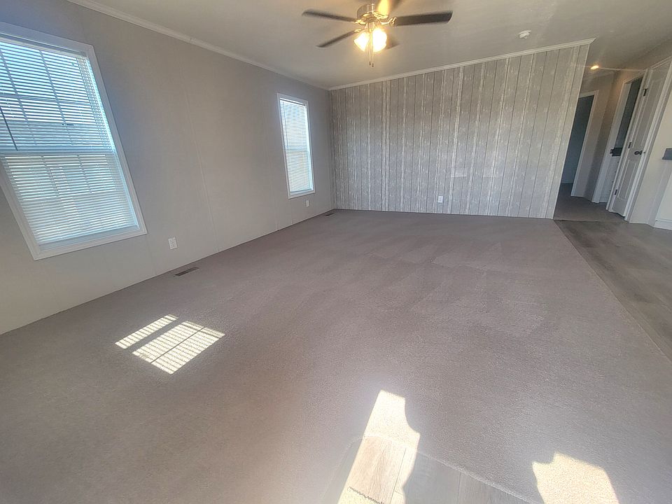 1st image of 718 Balsam Dr #22
