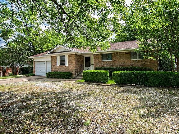 2nd image of 504 Ida Bess Dr