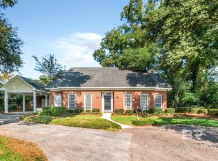 105 McHugh Ln, Mobile, AL 36608