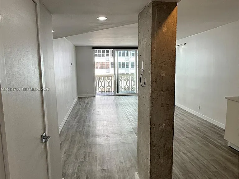 1825 S Ocean Dr #305 — Photo 2