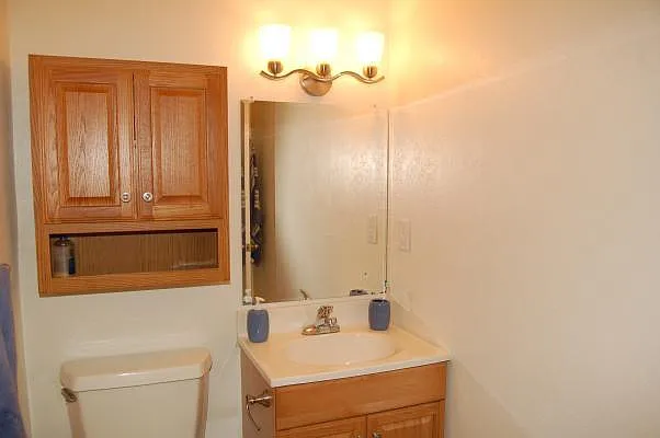 1614 Donovan Pl — Photo 4