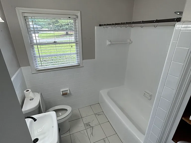 1215 W Park Ave — Photo 5