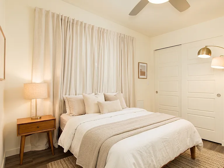 2237 Apartments - Located in the Heart of Ballard — Photo 42