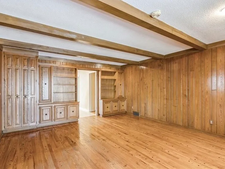 1028 Arno Rd — Photo 6