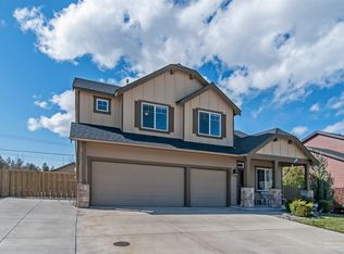 2833 SW 50th St, Redmond, OR 97756