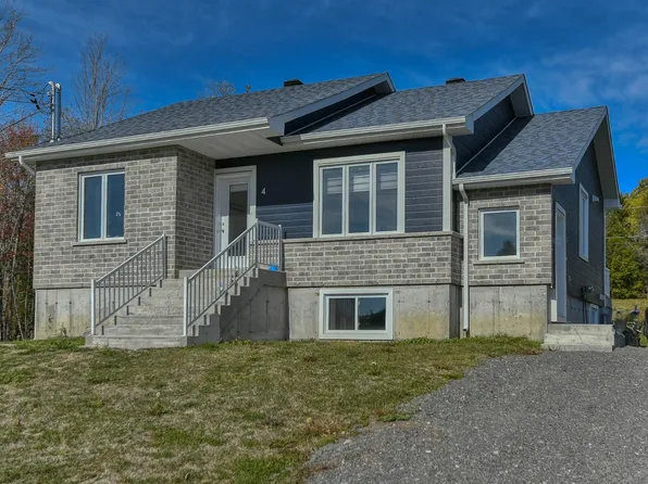 5 Rue De La Tourbiare #5A, Chatham, QC J8G 0J4