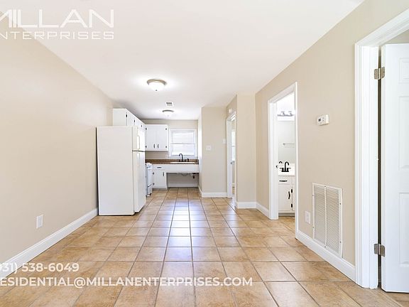 2nd image of 211 Oak St APT 9