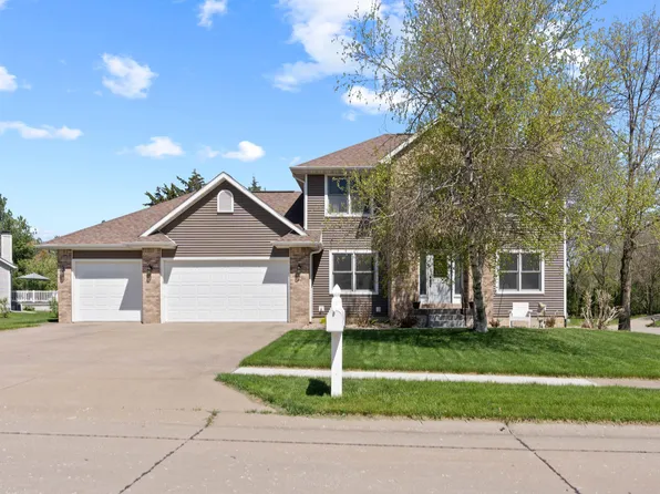 3004 Provence Ln, Muscatine, IA 52761