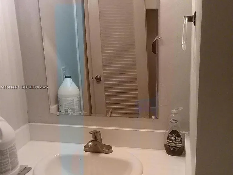 140 Royal Palm Rd #107 — Photo 7