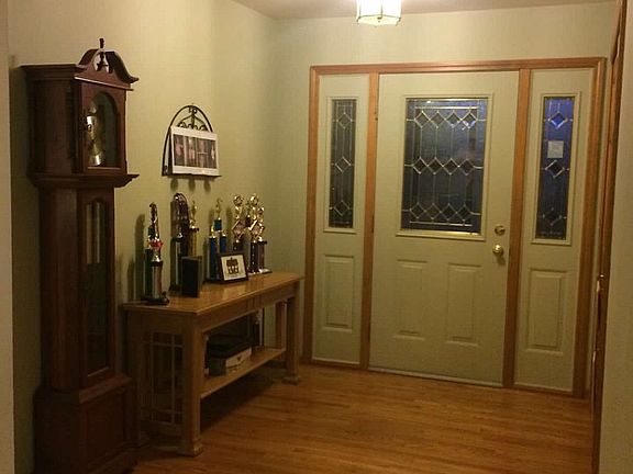 4th image of 5444 Wyndemere Sq