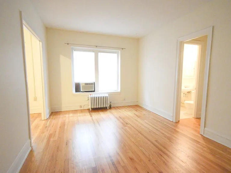 2310 Harriet Ave S — Photo 7