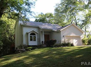 419 Bayside Dr, Metamora, IL