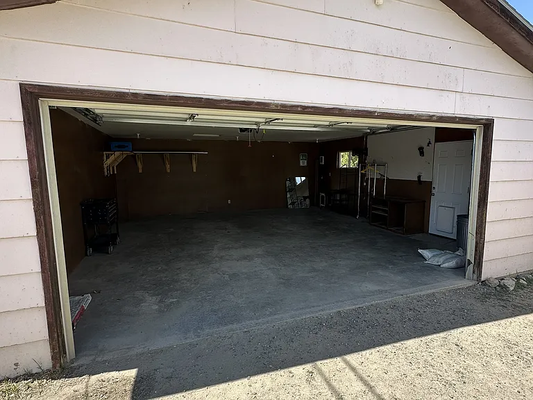 1227 Wilder Ave — Photo 11