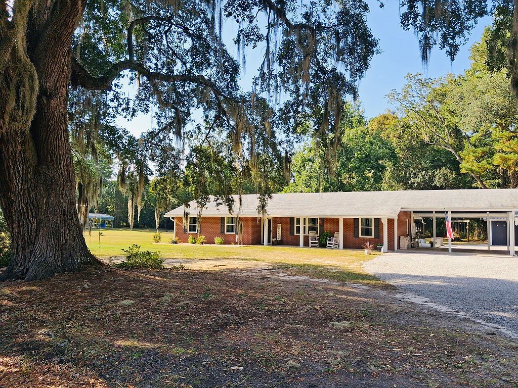 832 Bachelor Hill Rd - Property Image