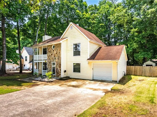 2568 Redfield Dr, Norcross, GA 30071