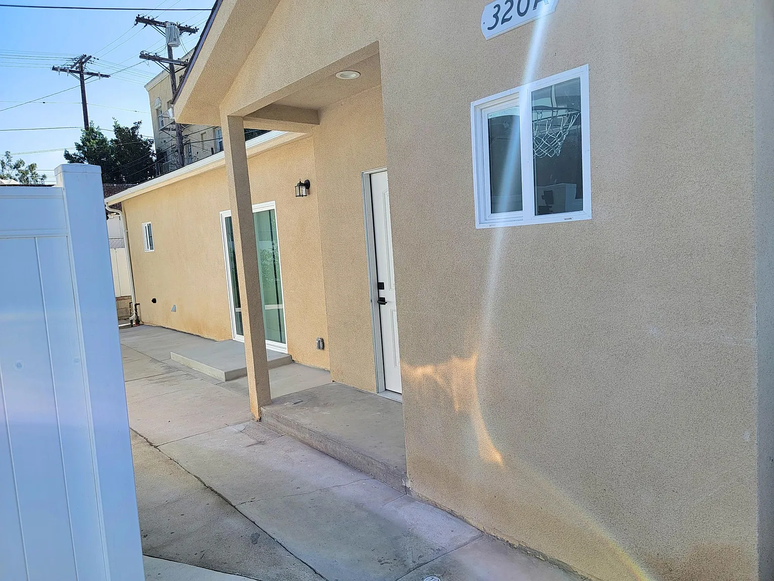 2 bed, 780 sqft, $3,200 — Photo 1