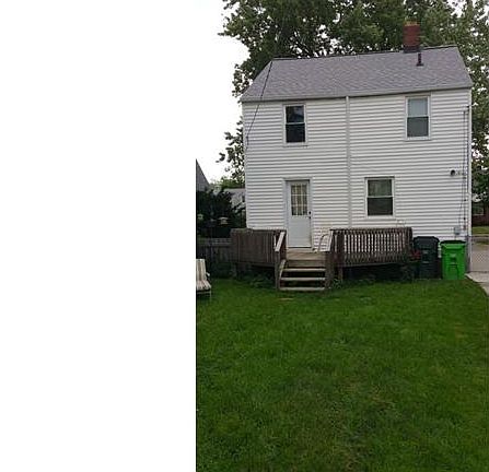 4th image of 26230 Mallard Ave