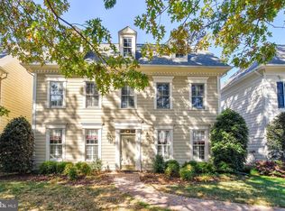 120 S Cherry St, Falls Church, VA 22046