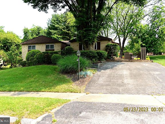 2nd image of 2202 Oxeye Rd
