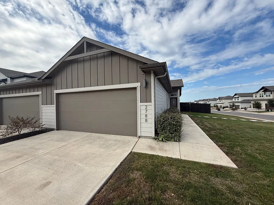 278 Cross Barn Blvd