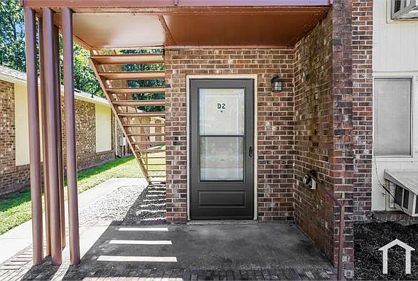 2 bed, $1,650 — Photo 2