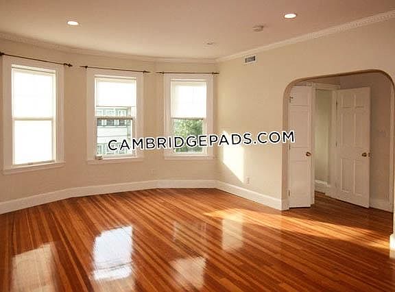 5th image of 52 Maple Ave #U1aa