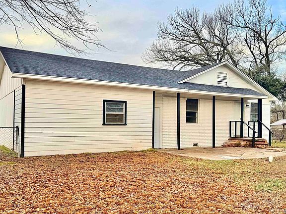 5th image of 900 Vesta Ave