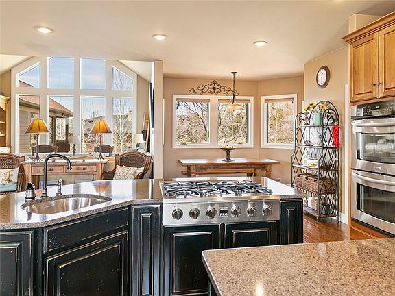5th image of 4206 Cedarwood Ln