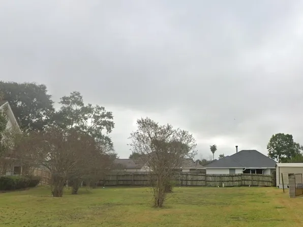 8117 Woodfern Ct, Pt Arthur, TX 77642