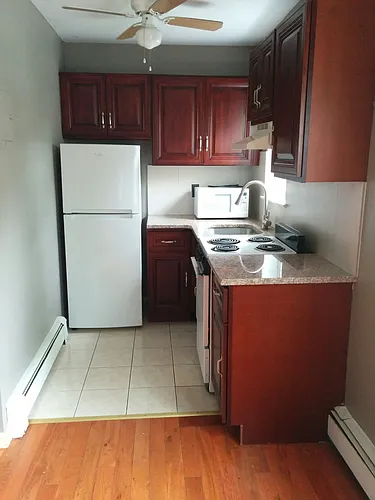 398 Courtland Ave Photo 1