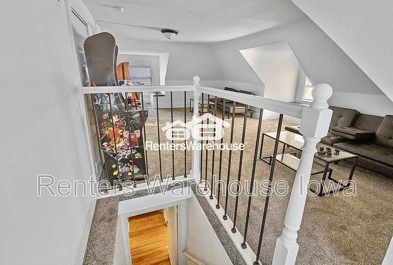 544 36th St #2 — Photo 11