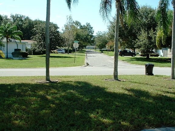 3rd image of 4537 28th Ave N