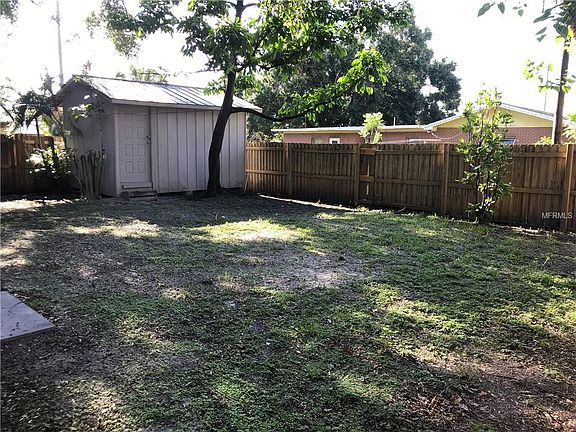 4th image of 2006 Thrace St