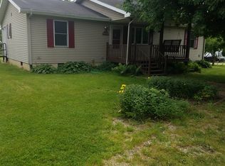 5859 W Quail Rd, Mentone, IN 46539