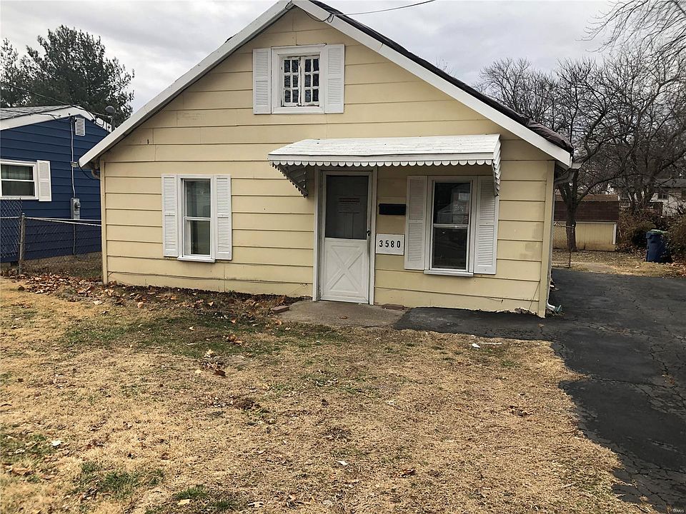 1st image of 3580 Theresa Ave