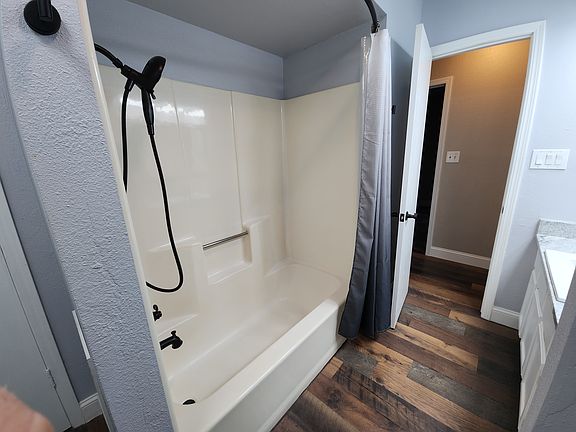 3rd image of 6024 NW 54th Pl