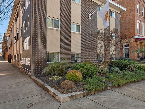 2nd image of 2637 Saint Paul St APT 2D